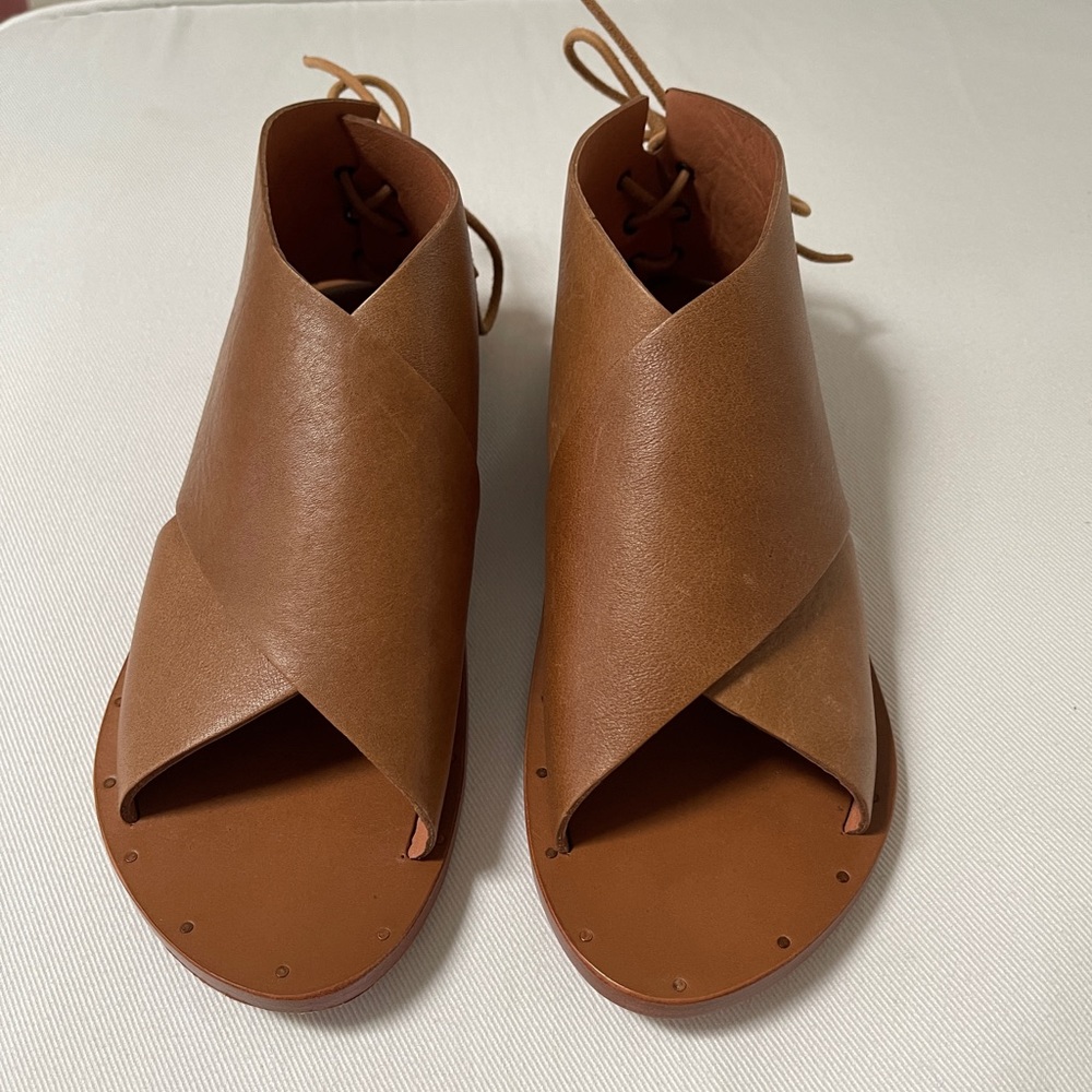 Rare, Beek’s leather wrap shoes.  I love these shoes but too small for me.